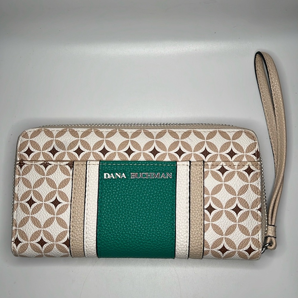 NWOT Dana Buchman wallet/wristlet!